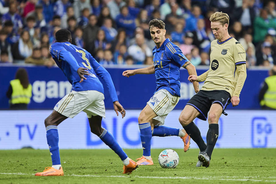 在多个技术, 德容完成了, 德容的表现