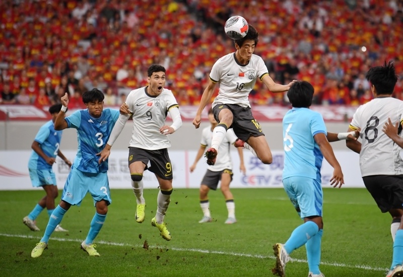 还有A, 个净胜球, 坦击败巴勒