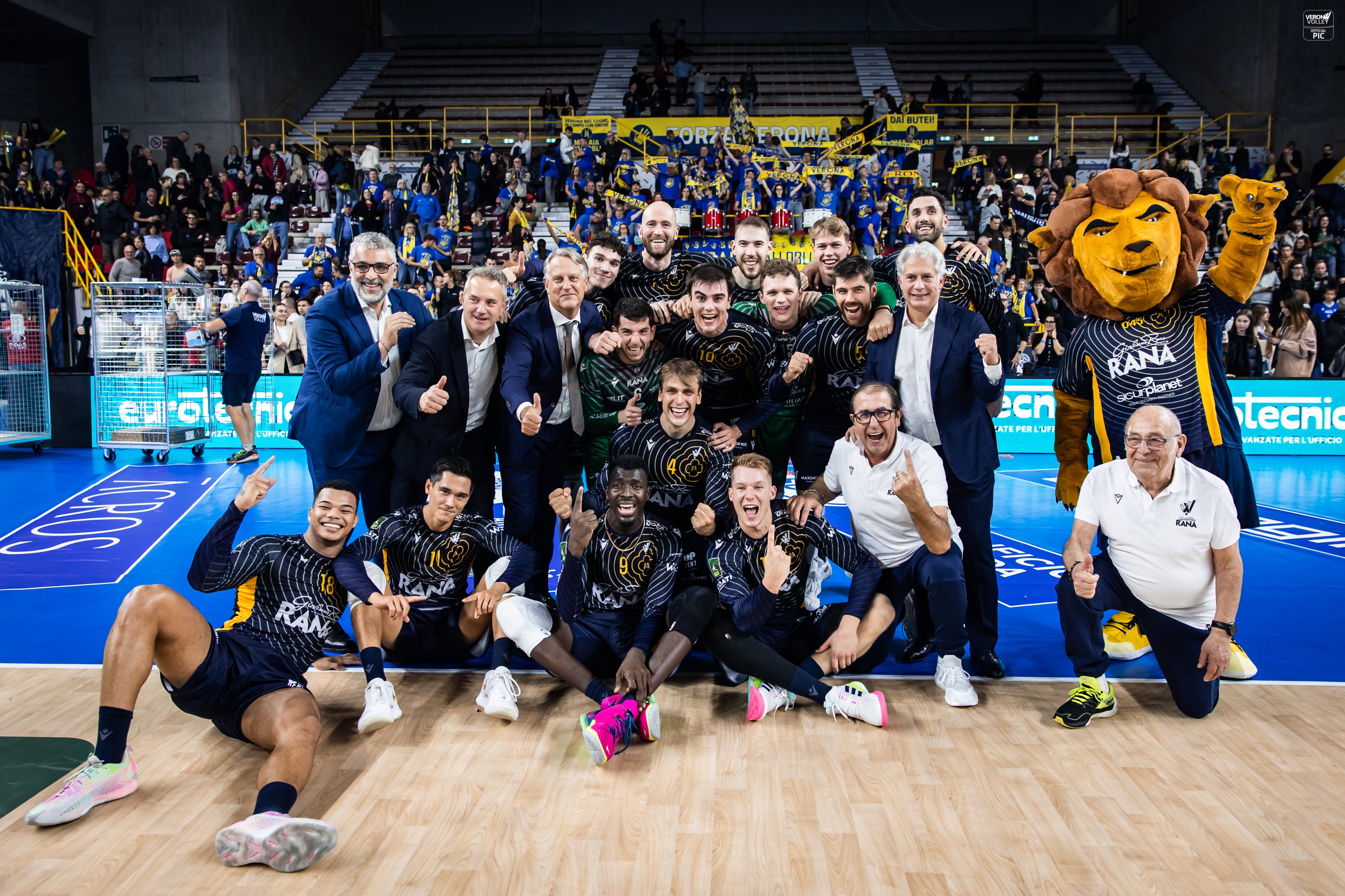 cn, 美国男排克, 维罗纳以 cn, 美国男排克, 维罗纳以