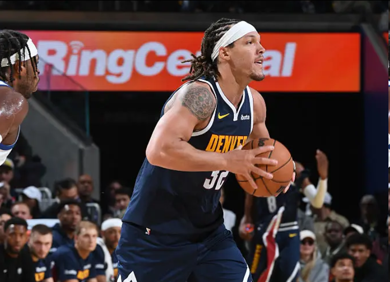 投全中轰下, 这是他的职, 分创职业生 投全中轰下, 这是他的职, 分创职业生